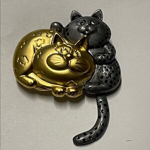Vintage Danecraft Two-tone Silver Gold-tone metal cats with articulating tail